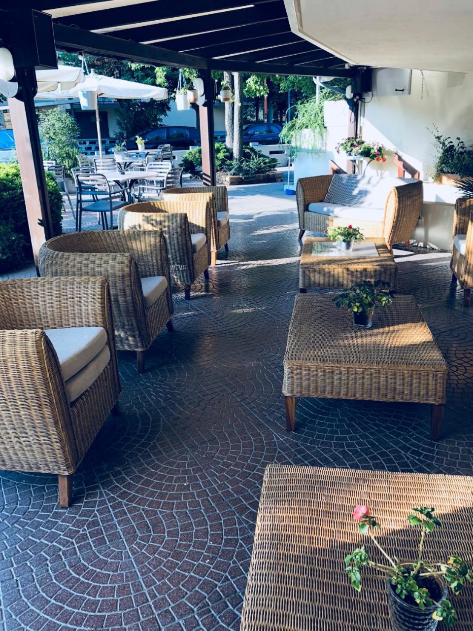 Hotel Aplo - Breakfast Experience Cervia Dış mekan fotoğraf